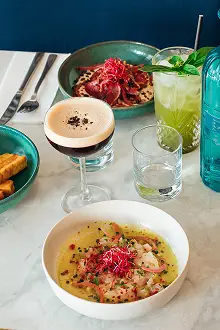 Présentation d'une table type chez ADMA, un merveille pour les yeux et la bouche